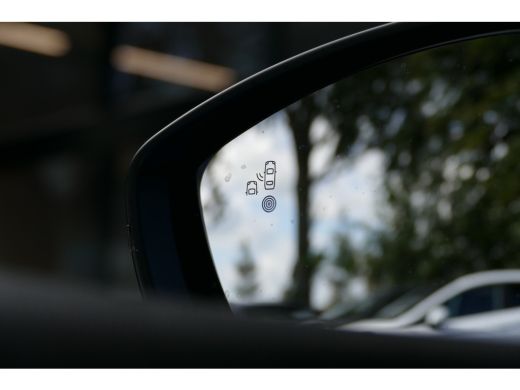 Peugeot 208 1.2 HYBRID 136PK GT AUTOMAAT NAVI / LED / CLIMA / PDC / 17''LMV / 360 CAMERA / ADAPT. CRUISECONTR... ActivLease financial lease