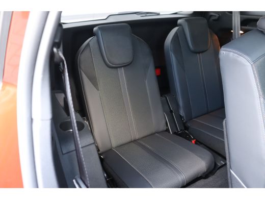 Peugeot 5008 1.6 PURETECH 180PK 7-ZITS GT PACK AUTOMAAT / NAVI / LEDER / CLIMA / FULL-LED / 18" LMV / CAMERA /... ActivLease financial lease