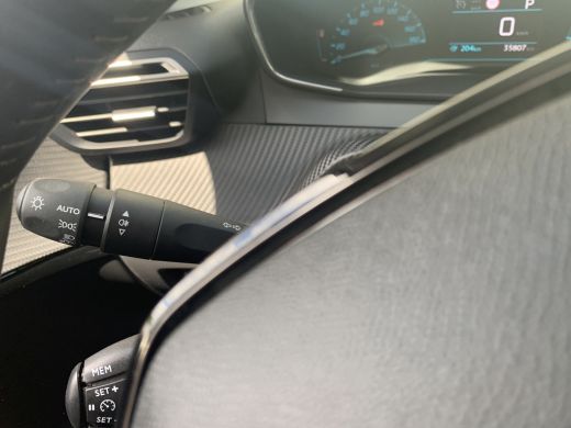 Peugeot e-208 EV Active Pack 50 kWh Airco | Bluetooth | Cruise Control | DAB | LMV 16" | Navi | PDC Achter | ActivLease financial lease