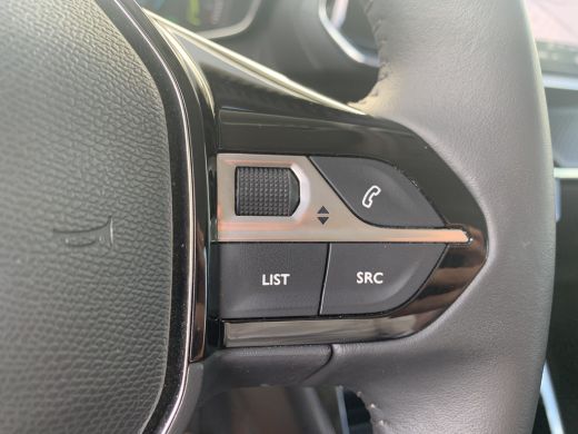 Peugeot e-208 EV Active Pack 50 kWh Airco | Bluetooth | Cruise Control | DAB | LMV 16" | Navi | PDC Achter | ActivLease financial lease