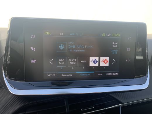 Peugeot e-208 EV Active Pack 50 kWh Airco | Bluetooth | Cruise Control | DAB | LMV 16" | Navi | PDC Achter | ActivLease financial lease
