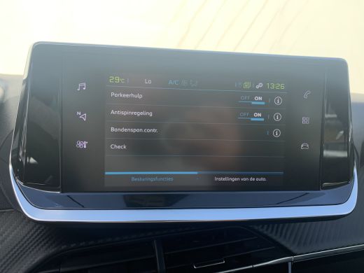 Peugeot e-208 EV Active Pack 50 kWh Airco | Bluetooth | Cruise Control | DAB | LMV 16" | Navi | PDC Achter | ActivLease financial lease