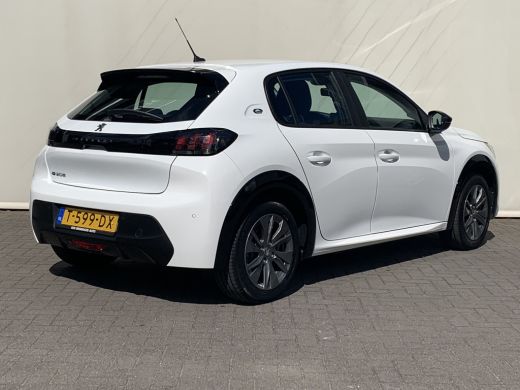 Peugeot e-208 EV Active Pack 50 kWh Airco | Bluetooth | Cruise Control | DAB | LMV 16" | Navi | PDC Achter | ActivLease financial lease