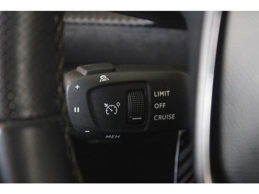 Peugeot e-208 EV GT Pack 50 kWh 136-PK | LUXE UITVOERING | 3-FASE | ALCANTARA | PANORAMA DAK | ADAPTIVE CRUISE ... ActivLease financial lease