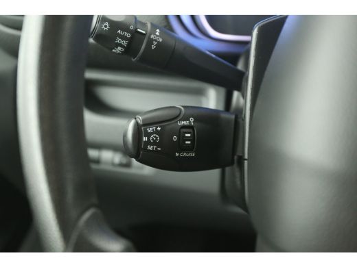 Peugeot e-Expert L2H1 | 75 kWh | Elektrisch | EMISSIEVRIJE ZONE | Airco | Cruise | PDC | 3 Persoons | Stoelverwarming ActivLease financial lease
