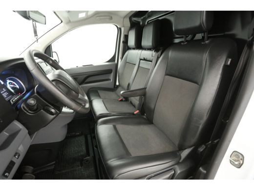 Peugeot e-Expert L2H1 | 75 kWh | Elektrisch | EMISSIEVRIJE ZONE | Airco | Cruise | PDC | 3 Persoons | Stoelverwarming ActivLease financial lease