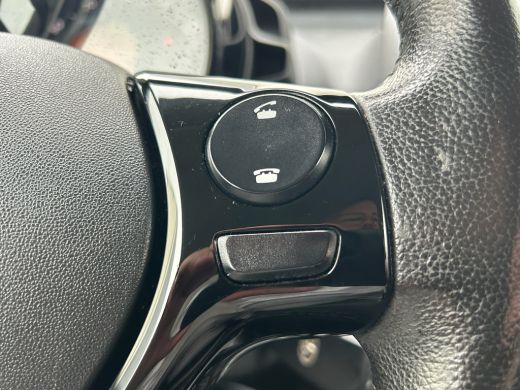 Toyota Aygo Turbo 1.0 VVT-i x-play 72PK | Achteruitrijcamera | Apple Carplay/Android Auto | Spraakbediening |... ActivLease financial lease