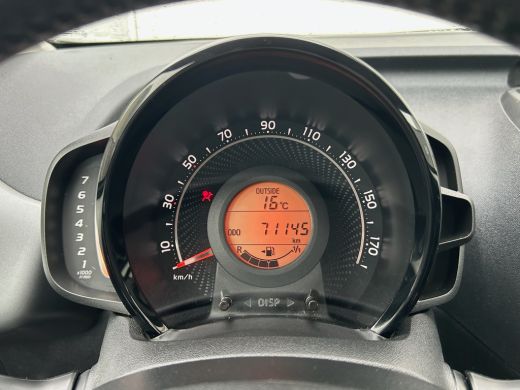Toyota Aygo Turbo 1.0 VVT-i x-play 72PK | Achteruitrijcamera | Apple Carplay/Android Auto | Spraakbediening |... ActivLease financial lease