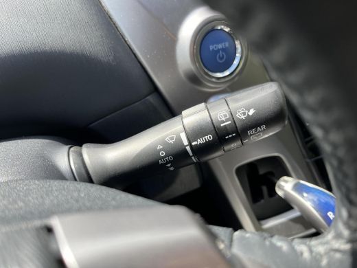 Toyota Prius Prius Wagon 1.8 Active 7-Pers. | Navigatie | Achteruitrijcamera | Climate control | 7-Persoons ActivLease financial lease