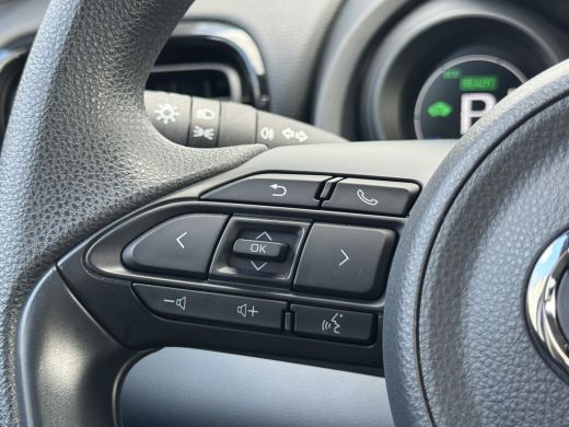 Toyota Yaris Cross 1.5 Turbo Hybrid Comfort 92PK | Cruise control adaptief | Dakspoiler | Geluidsimulator | Apple Ca... ActivLease financial lease