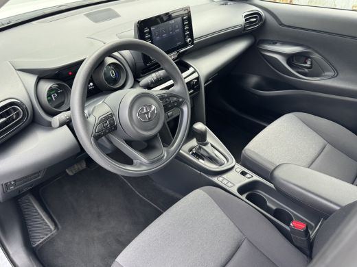 Toyota Yaris Cross 1.5 Turbo Hybrid Comfort 92PK | Cruise control adaptief | Dakspoiler | Geluidsimulator | Apple Ca... ActivLease financial lease
