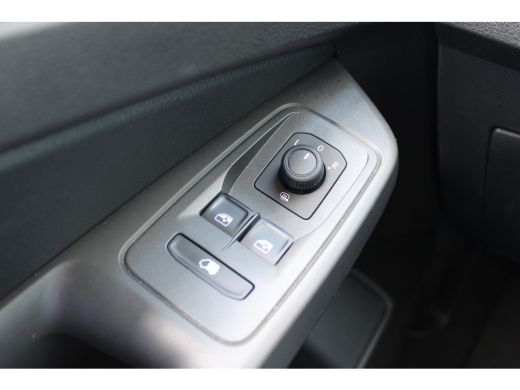 Volkswagen Caddy 2.0 TDI Style | 122 pk | Automaat | Trekhaak | Betonplex Laadvloer | PDC achter | Cruise | Apple ... ActivLease financial lease