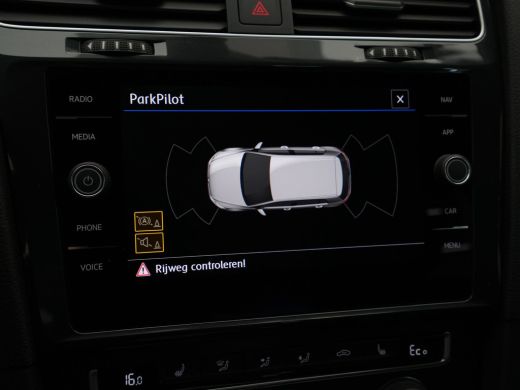 Volkswagen e-Golf E-DITION Acc Pdc Stoelverwarming Navigatie Carplay 127 ActivLease financial lease