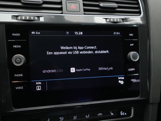 Volkswagen e-Golf E-DITION Acc Pdc Stoelverwarming Navigatie Carplay 127 ActivLease financial lease