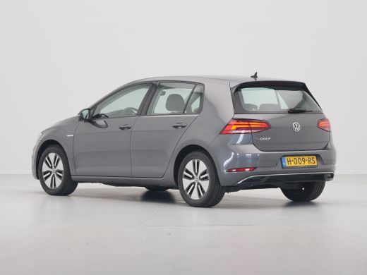 Volkswagen e-Golf E-DITION Acc Pdc Stoelverwarming Navigatie Carplay 127 ActivLease financial lease