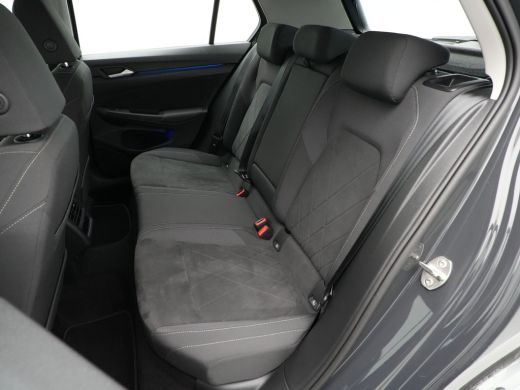 Volkswagen Golf 1.0 eTSI 110pk DSG Life Business Navigatie Carplay Stoel/Stuurverwarming Massage Pdc Acc 271 ActivLease financial lease