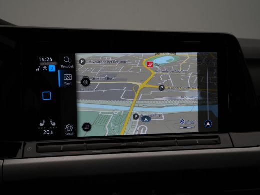 Volkswagen Golf 1.0 eTSI 110pk DSG Life Business Navigatie Carplay Stoel/Stuurverwarming Massage Pdc Acc 271 ActivLease financial lease