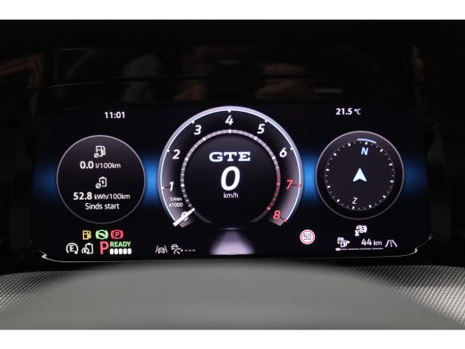 Volkswagen Golf 1.5 eHybrid GTE 272PK DSG Pano-Schuifdak, Blackstyle, Keyless, Navi, Clima, Side Assist, LED-Matr... ActivLease financial lease