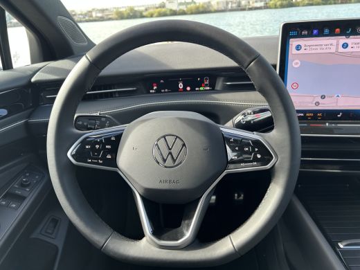 Volkswagen ID.7 77kWh 286pk Pro Limited | ErgoActive stoelen met geheugen | 20'' velgen | Black style pakket ActivLease financial lease