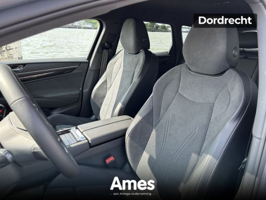 Volkswagen ID.7 Pro Limited Edition 77 kWh | Trekhaak | ErgoActive stoelen met geheugen | 360 Camera ActivLease financial lease