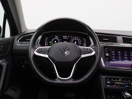 Volkswagen Tiguan 1.4 TSI Elegance eHybrid 245PK DSG matrix led, massagestoel, trekhaak, achteruitrijcamera, elektr... ActivLease financial lease