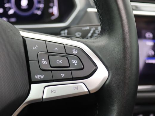 Volkswagen Tiguan 1.4 TSI eHybrid 245PK DSG matrix led, trekhaak, panoramadak, adaptive cruise, side assist, stuur-... ActivLease financial lease
