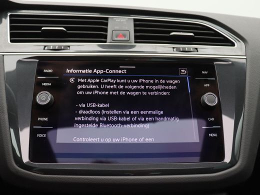 Volkswagen Tiguan 1.4 TSI eHybrid 245PK DSG matrix led, trekhaak, panoramadak, adaptive cruise, side assist, stuur-... ActivLease financial lease