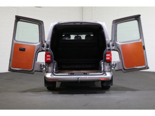 Volkswagen Transporter 2.0 TDI 150pk L2 H1 DC Automaat Led 2x Schuifdeur (wordt verwacht) ActivLease financial lease