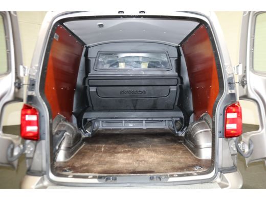 Volkswagen Transporter 2.0 TDI 150pk L2 H1 DC Automaat Led 2x Schuifdeur (wordt verwacht) ActivLease financial lease