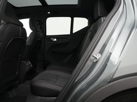 Volvo  XC40 B4 Plus Dark | Nieuw | Harman Kardon | Panoramadak | Adaptive Cruise | Elek stoelen | BLIS ActivLease financial lease