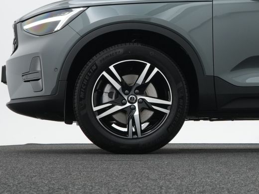 Volvo  XC40 B4 Plus Dark | Nieuw | Harman Kardon | Panoramadak | Adaptive Cruise | Elek stoelen | BLIS ActivLease financial lease