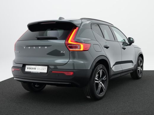 Volvo  XC40 B4 Plus Dark | Nieuw | Harman Kardon | Panoramadak | Adaptive Cruise | Elek stoelen | BLIS ActivLease financial lease