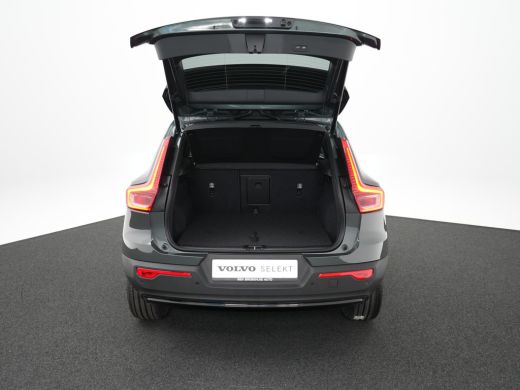 Volvo  XC40 B4 Plus Dark | Nieuw | Harman Kardon | Panoramadak | Adaptive Cruise | Elek stoelen | BLIS ActivLease financial lease