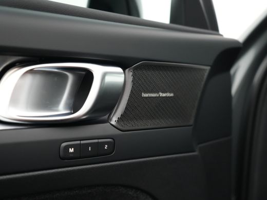 Volvo  XC40 B4 Plus Dark | Nieuw | Harman Kardon | Panoramadak | Adaptive Cruise | Elek stoelen | BLIS ActivLease financial lease