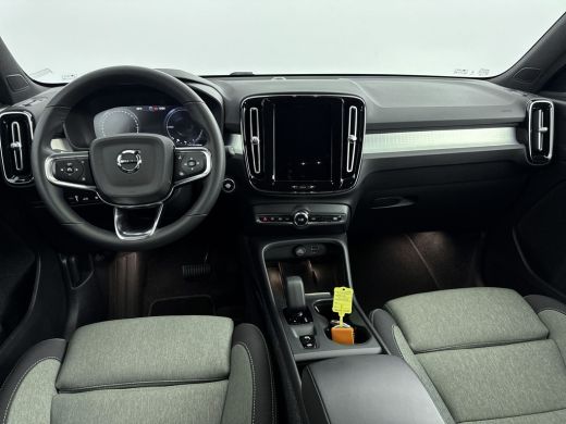 Volvo  XC40 T4 Core Recharge Plug-In Hybrid 2WD | PDC V + A en Camera | Stoel + Stuurverwarming | Elektrische... ActivLease financial lease