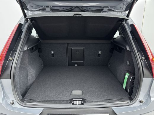 Volvo  XC40 T4 Core Recharge Plug-In Hybrid 2WD | PDC V + A en Camera | Stoel + Stuurverwarming | Elektrische... ActivLease financial lease