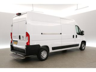 Fiat Ducato 33 2.3 MultiJet L3H2 Airco | Cruise | Camera | Navi | 3 Persoons | Elektrpakket | Schuifdeur |