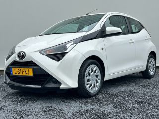 Toyota Aygo Turbo 1.0 VVT-i x-play 72PK | Achteruitrijcamera | Apple Carplay/Android Auto | Spraakbediening |...