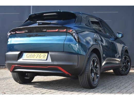 Alfa Romeo Junior Elettrica Speciale 54 kWh | Vol-Leder | Massage | Techno Pack | Adaptive Cruise | Navigatie | Sto... ActivLease financial lease