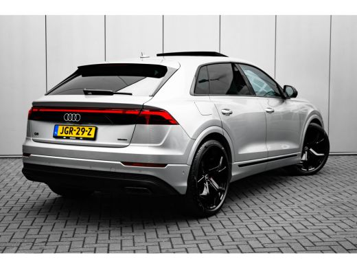 Audi Q8 55 TFSI e quattro Pro Line S 394PK | Trekhaak | Panorama dak | Ledere bekleding | Elek. stoelen |... ActivLease financial lease