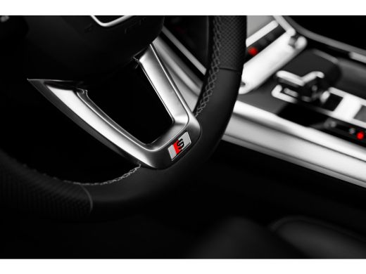 Audi Q8 55 TFSI e quattro Pro Line S 394PK | Trekhaak | Panorama dak | Ledere bekleding | Elek. stoelen |... ActivLease financial lease