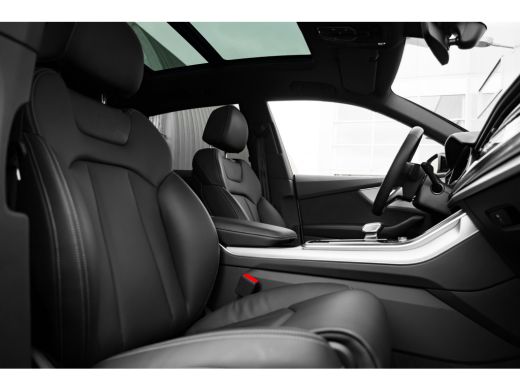 Audi Q8 55 TFSI e quattro Pro Line S 394PK | Trekhaak | Panorama dak | Ledere bekleding | Elek. stoelen |... ActivLease financial lease