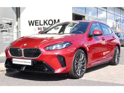 BMW 1 Serie 120 M Sport Automaat / Sportstoelen / Achteruitrijcamera / Adaptieve LED / Comfort Access / Stoel... ActivLease financial lease