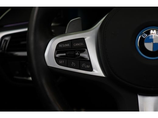 BMW 5 Serie 520e High Executive M Sport Automaat / Schuif-kanteldak / Laserlight / Stoelventilatie / Stoelver... ActivLease financial lease
