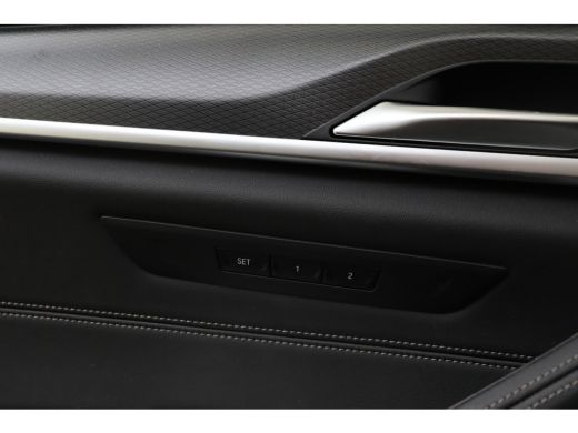 BMW 5 Serie 520e High Executive M Sport Automaat / Schuif-kanteldak / Laserlight / Stoelventilatie / Stoelver... ActivLease financial lease