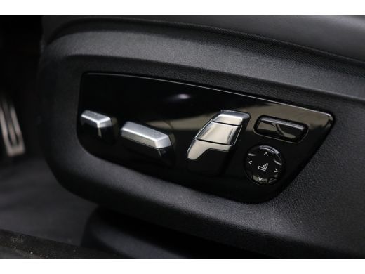 BMW 5 Serie 520e High Executive M Sport Automaat / Schuif-kanteldak / Laserlight / Stoelventilatie / Stoelver... ActivLease financial lease