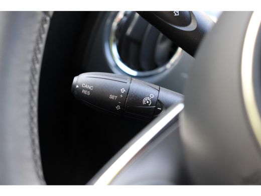 Fiat 500 1.0 HYBRIDE CULT NL-AUTO! | DEALER OH! | NAVI | CRUISE | PARKEERSENSOREN | LICHTMETALEN VELGEN! |... ActivLease financial lease