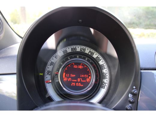 Fiat 500 1.0 HYBRIDE CULT NL-AUTO! | DEALER OH! | NAVI | CRUISE | PARKEERSENSOREN | LICHTMETALEN VELGEN! |... ActivLease financial lease