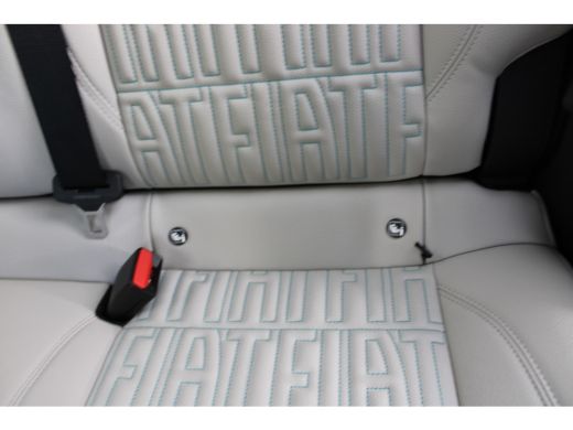 Fiat 600 1.2 Hybrid La Prima / Navigatie / Camera / LEDER / Stoelverwarming / Dodehoek / PDC V+A / Keyless... ActivLease financial lease