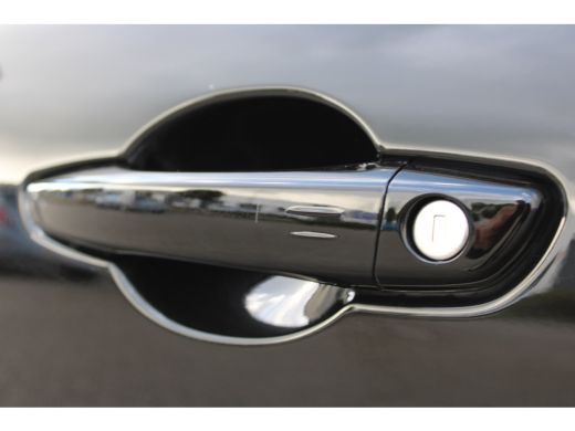 Fiat 600 1.2 Hybrid La Prima / Navigatie / Camera / LEDER / Stoelverwarming / Dodehoek / PDC V+A / Keyless... ActivLease financial lease